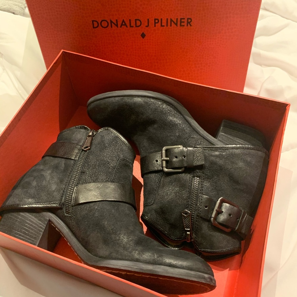 Donald J. Pliner Reverse calf Black leather bootie